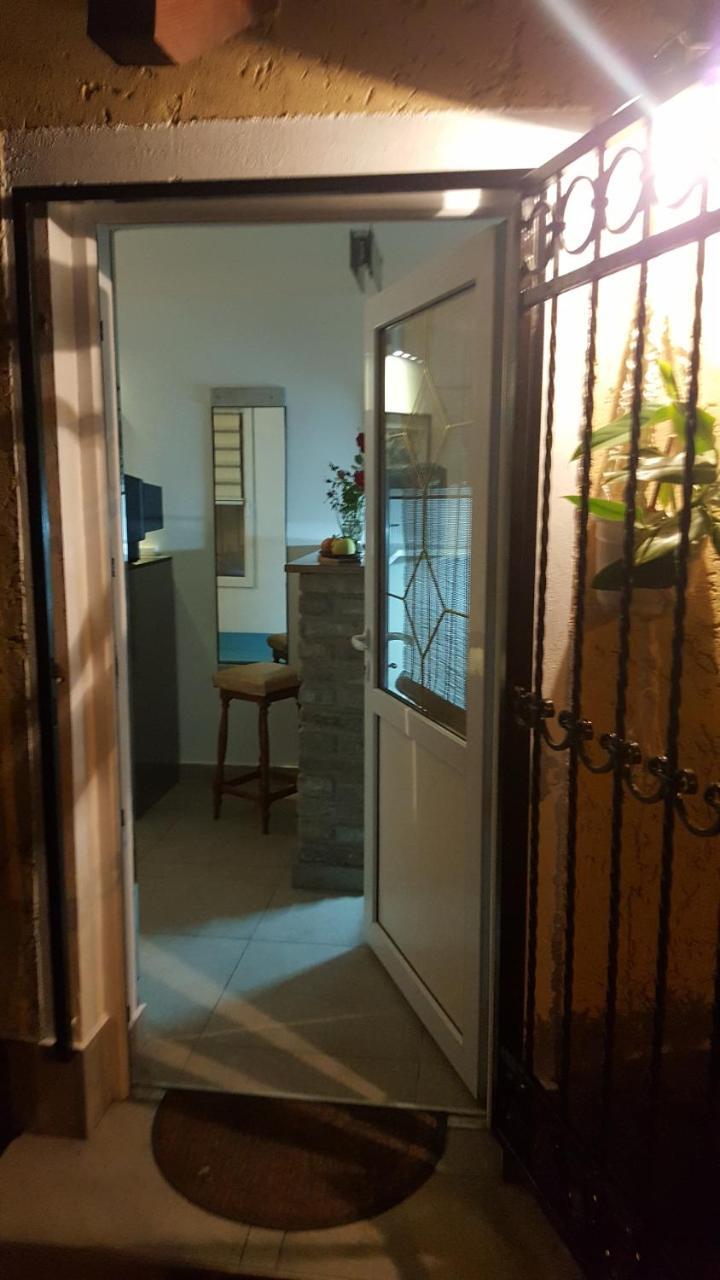Green Point Apartments Dusanovac エクステリア 写真